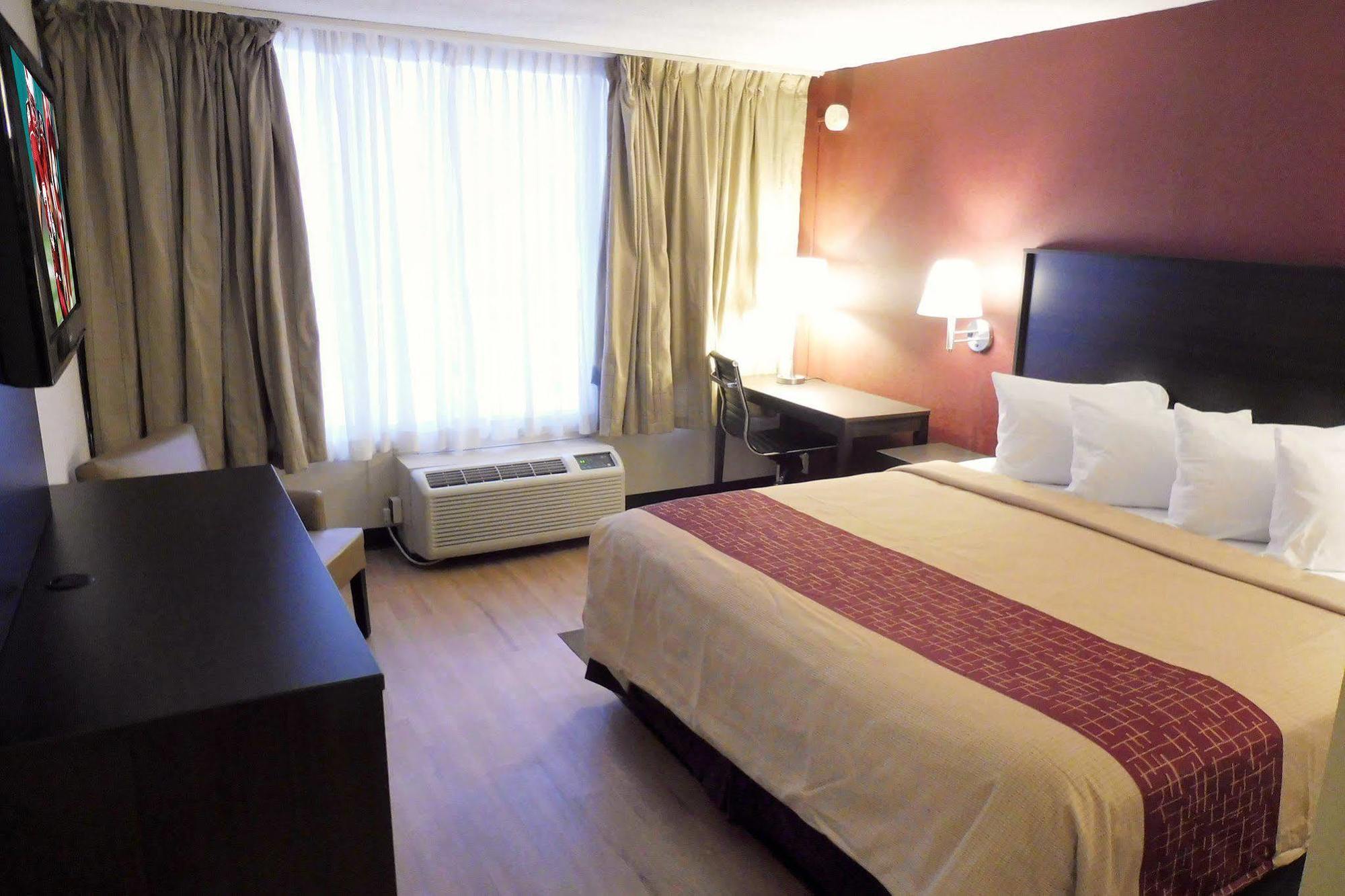 Ramada By Wyndham Cortland Hotel & Conference Center 外观 照片